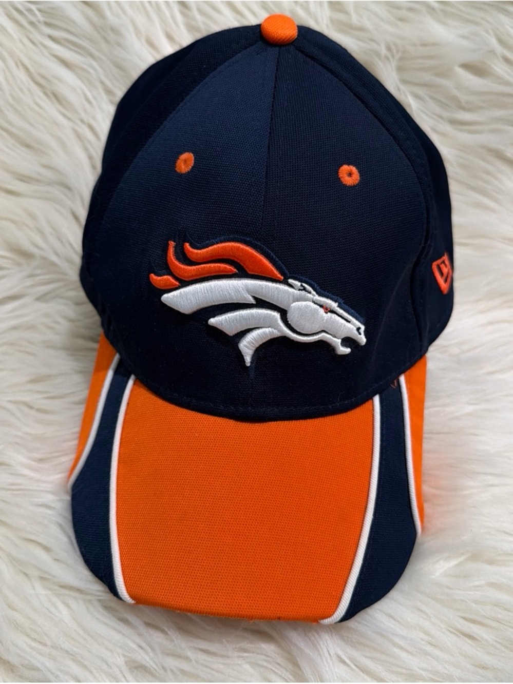 Denver Broncos NFL hat NWOT New Era